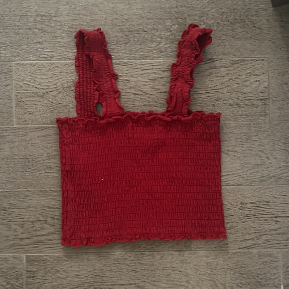 Hollister red crop top - Picture 2 of 2